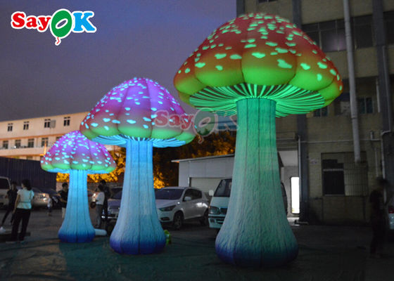 Decoração inflável gigante vermelha do evento de For Wonderland Party do modelo do cogumelo